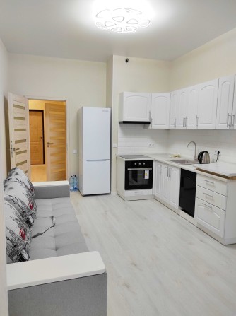 Сдам квартиру в Аркадии. ЖК Гагаринский. Кухня студия и спальня - фото 1