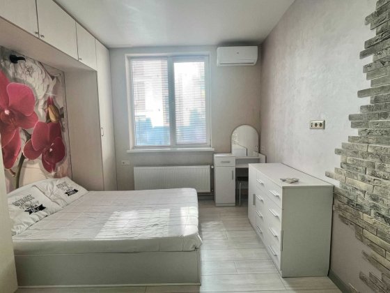 Сдам 1 комнатную квартиру на Бочарова Одеса