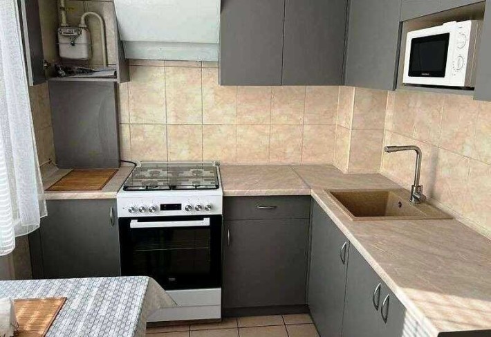 Сдам 1 комн. квартиру 602 м-н напротив Класса ремонт - фото 1