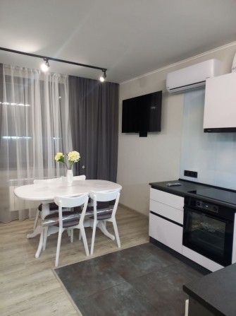 Сдам 2к кв ЖК Гидропарк Борткевича,1 Журавлевка Новый ремонт. - фото 1