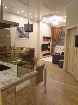 Здається 3хкімнатна квартира Жк Оптима, Бот сад - фото 1