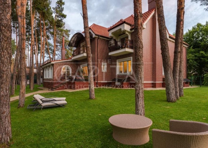 Оренда будинку 650м2, Французьке містечко, м. Козин - фото 1