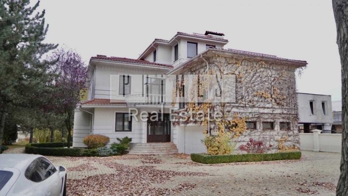 Оренда будинку Козин 700 м² вихід до води - фото 1