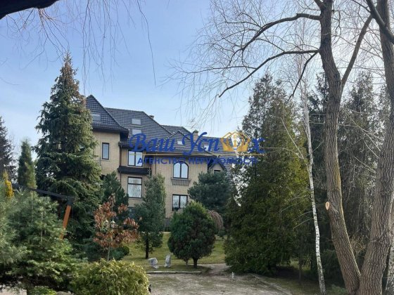 Аренда дома  с выходом на реку в Конча -Заспе. село Козин .Дамба. Козин