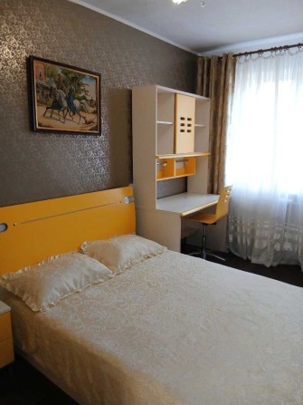 Черемушки/Космонавтов. Сдам свою 3-х комнатную раздельную квартиру. - фото 1