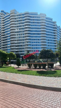 Сдам 3-ком квартиру 130м жк Белый Парус,   у Моря и Парка. УБЕЖИЩЕ - фото 1