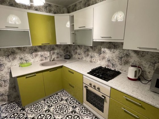 Сдам однокомнатную 1 этаж,газ, Таирова Небесной Сотни Одесса