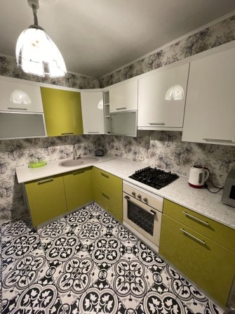 Сдам однокомнатную 1 этаж,газ, Таирова Небесной Сотни - фото 1