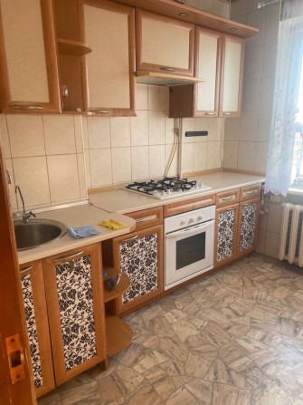 Сдам 2 комнатную квартиру малиновский район - фото 1