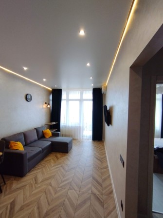 Аркадия. Ул Каманина . 1 комнатная квартира - фото 1