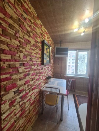 Сдам 2ком Ильфа и Петрова 55/2 - Архитекторская. Можно питомец - фото 1