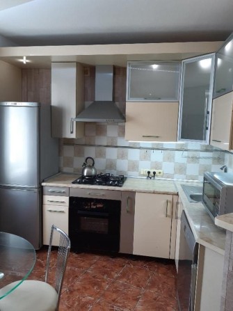 Здам 3 кім. квартиру , Центр, вул.Дмитрівська, М Центральний ринок - фото 1