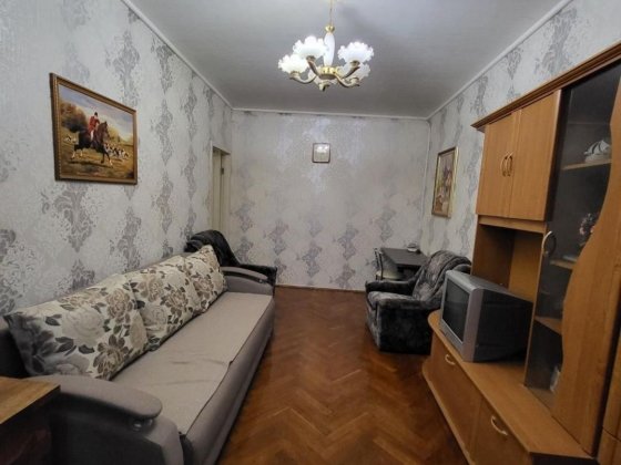 2 квартира проспект Гагарина, м Левада, гимназическая набережная 22 Харків