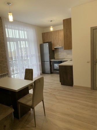 Оренда 1-кім. квартири в центрі. Новобудова. - фото 1