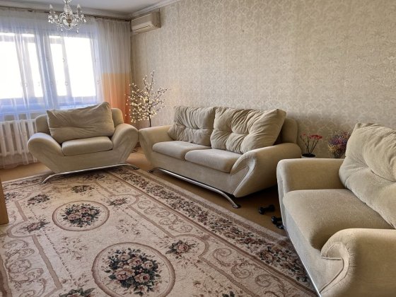 Власник, 2-ох кімнатна квартира біля АС2 пасічна Угринов