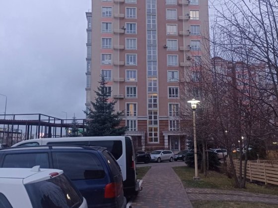 Здам квартиру студія Петрівський квартал з 14грудня пишіть у вайбер