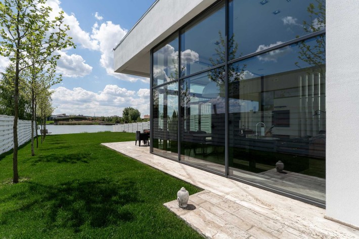 Hedonistic Style ефектна садиба з пляжем КГ Хутор Ясный. Лесники - фото 1