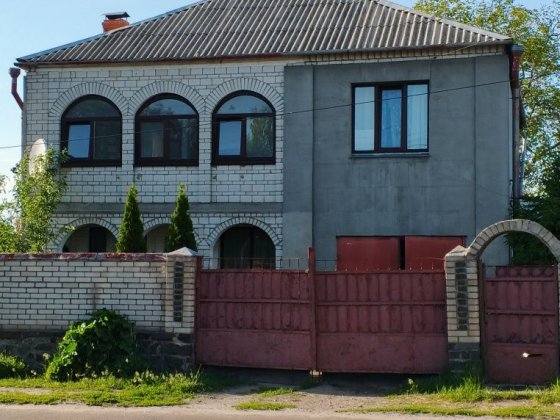 Здаеться дом,Нові Петрівці.Всі умови,2пов.5 кімнат. Новые Петровцы