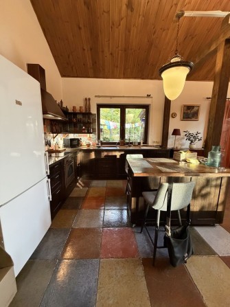 Оренда котеджу ViP рівня в лісі, р-н Пуща-Водиця, 10 хв метро на авто - фото 1