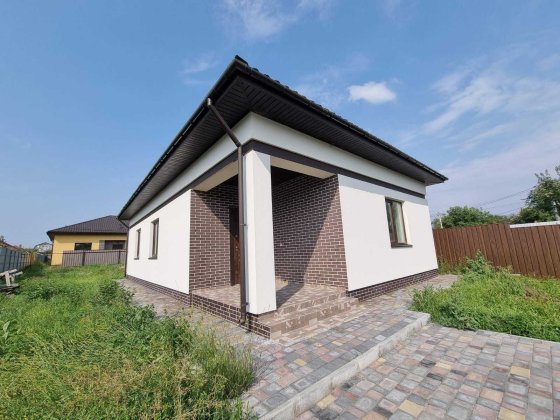 Долгосрочная аренда 1 єт.  дома 100  кв.м. в с.Осещина,6 сотки земли Осещина