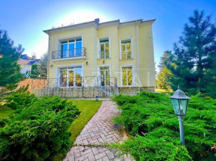 ВЕЛИЧНА РЕЗИДЕНЦІЯ біля води 420м2 — розкіш і приватність у Плютах - фото 1