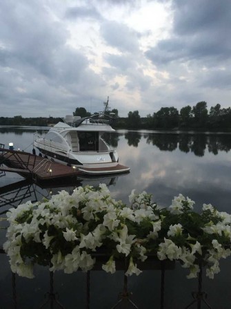 БЕЗ КОМІСІЇ Будинок 330м2м2 на 42 сотках з виходом на воду с Хотянівка - фото 1