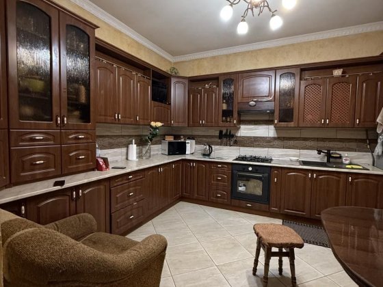 Оренда / Будинок / Лесі Українки, Рясне-Руське Рясне-Руське