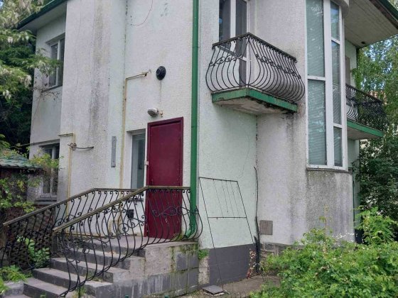 Оренда двоповерхового дому в місті Миколаєві район Родніки Весеннее