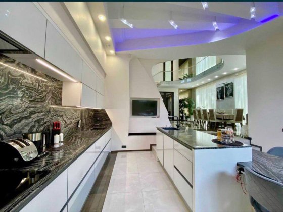 Сдам дом в Одессе 300м.Сосновый берег.Генератор.Гараж.Убежище Фонтанка