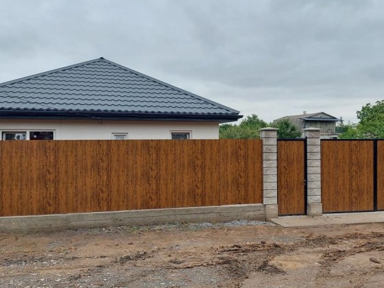 Дом в с.Светлое для пары Светлое