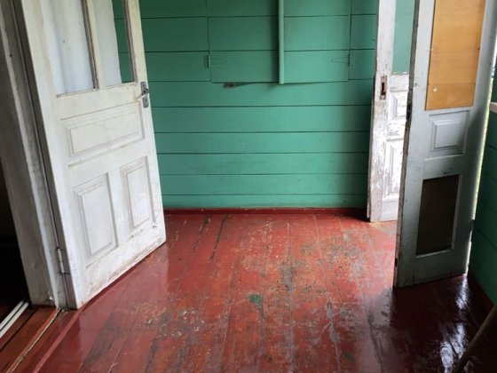 Будинок в центрі міста Остер Остер