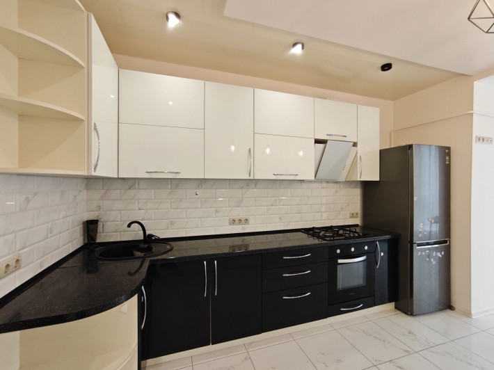 Оренда двокімнатної квартири в Sofia Residence. Обжитий будинок. - фото 1