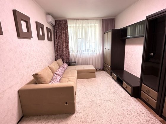 Без комісії! Однокімнатна квартира 41 кв.м. Вул. Боголюбова,4 Софіївська Борщагівка