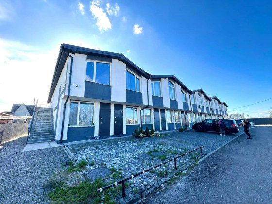 800 м., від окружної