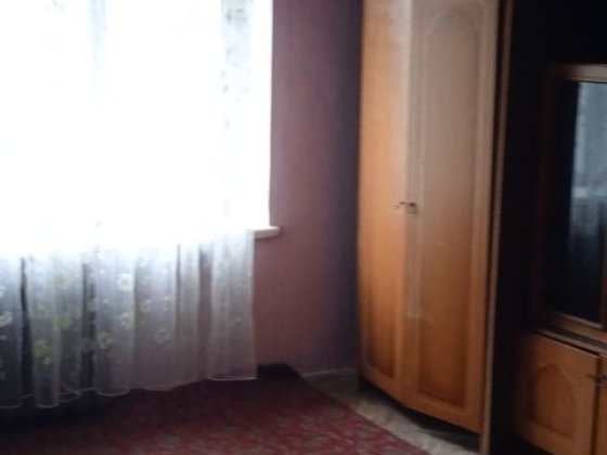 Здається 3 кімнатна квартира по вул . Любінська