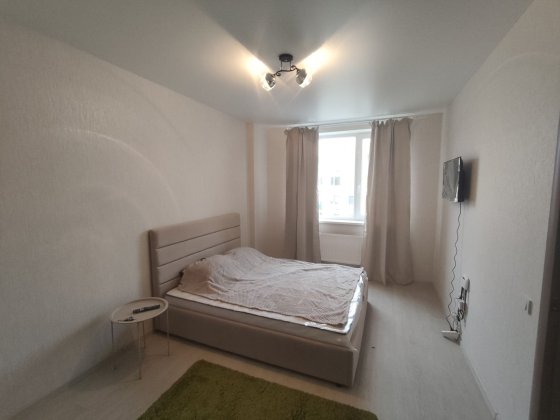 7 НЕБО Сдам долгосрочно новую 1к квартиру с мебелью и техникой! Авангард