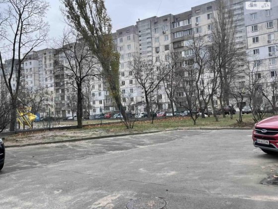 Продаж просторої 3 кімнатної квартири за адресою вул. Архипенка 10Б, Оболонський район. Київ