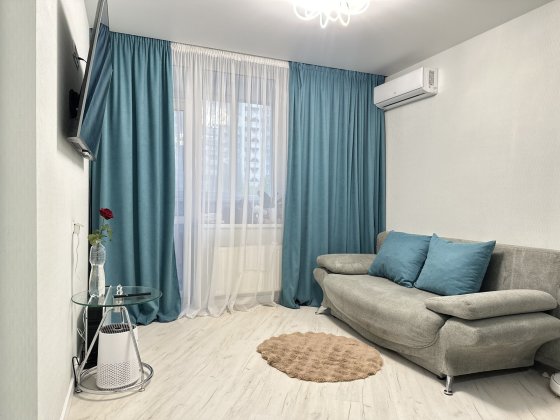 Продаж 1-к смарт-квартири, вул. Польова 73, Караваєві Дачі, Солом'янський р-н Киев