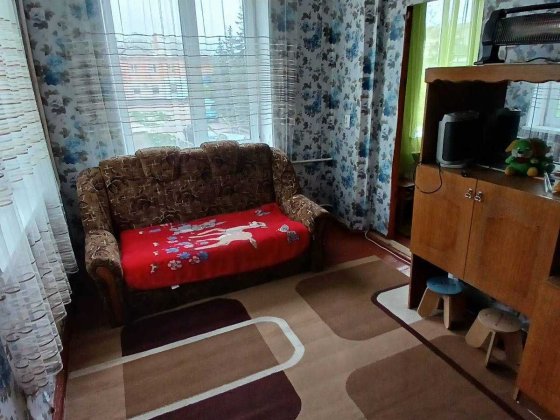 Здаю дві кімнати (пів квартири) в Центрі міста Коростень