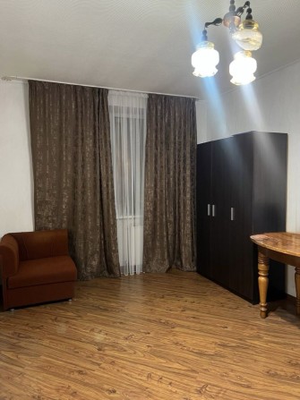 Оренда непрохідної кімнати центр - фото 1