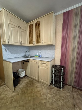 Здам кімнату в гуртожитку з водою - фото 1