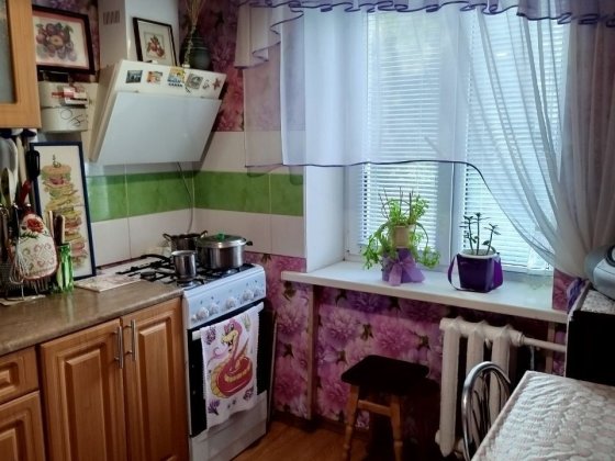 Сдам комнату в 2 х комнатной квартире,проживание с хозяйкой,,девушке Полтава