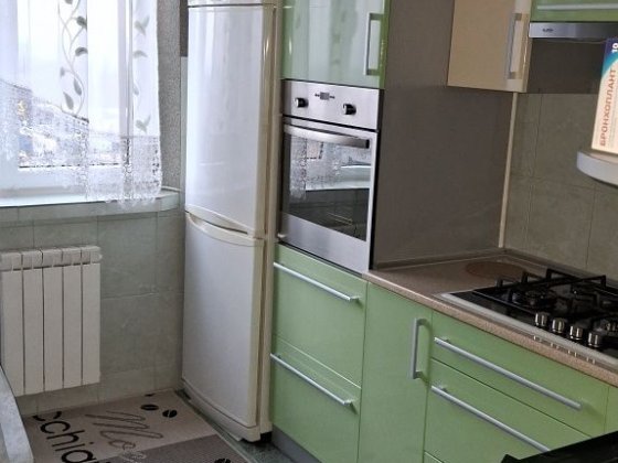 Кімната для дівчини Гравітон Руська.Посередник Чернівці