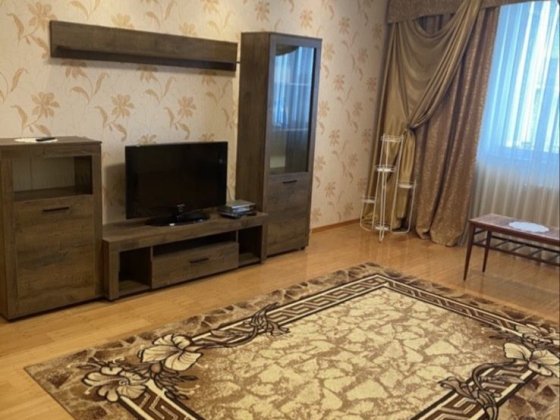 Здається 1-кімната, для дівчини,р-нДастора Ужгород