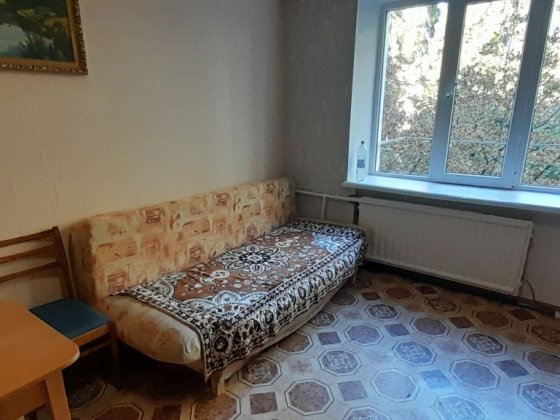 Комната КСК(в блоке) с ремонтом+мебель!Есть гор.вода!