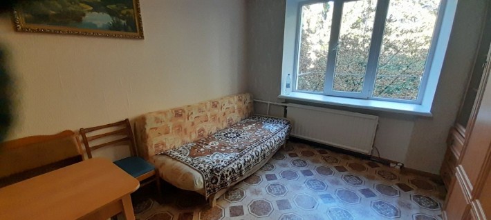 Комната КСК(в блоке) с ремонтом+мебель!Есть гор.вода! - фото 1