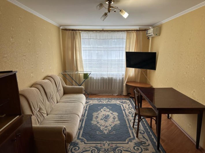 Оренда кімнати для дівчини на Замості, (Некрасова, Центральний ринок) - фото 1