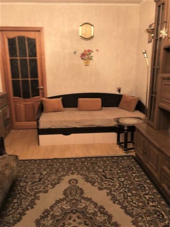 Без хозяйки комната, р-н ул.Независимости (Титова), 4000, ремонт. - фото 1