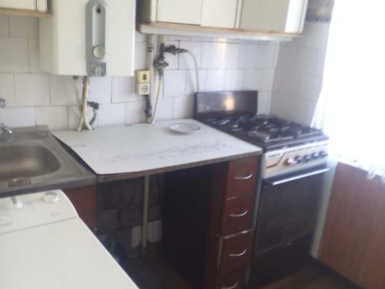 Здам окрему кiмнату в 3к квартирi без власникiв на Киiвськiй Винница