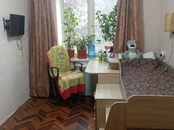 Не актуально.                                 Здається кімната Київ